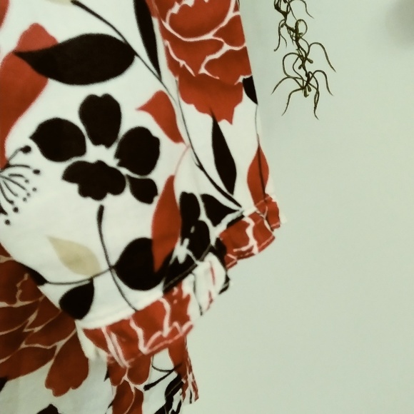 ERIKA Button Down Blouse - Picture 4 of 9